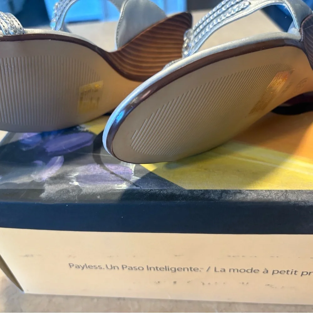 Fioni silver jeweled wedges 8.5